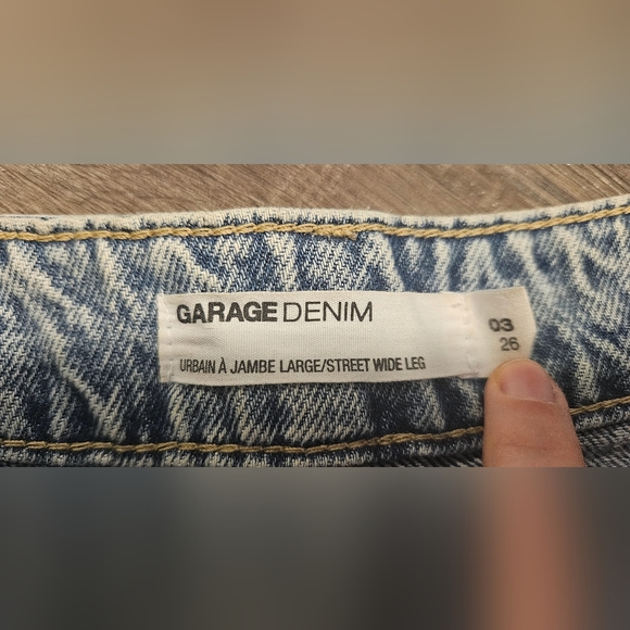 Short - Picture 2 of 3